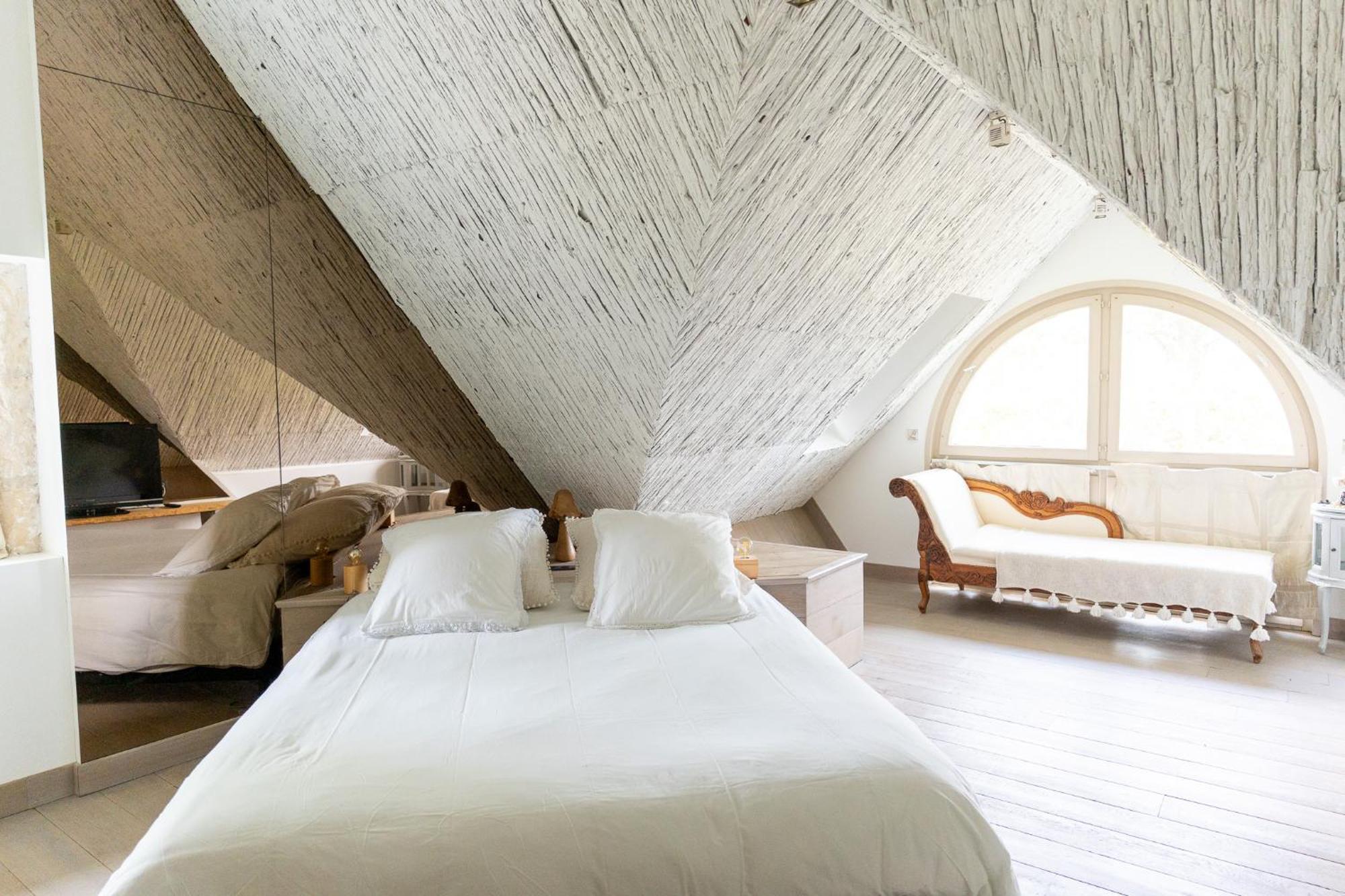 L'Abbaye Saint Michel Bed & Breakfast ตอนแนร์ ภายนอก รูปภาพ