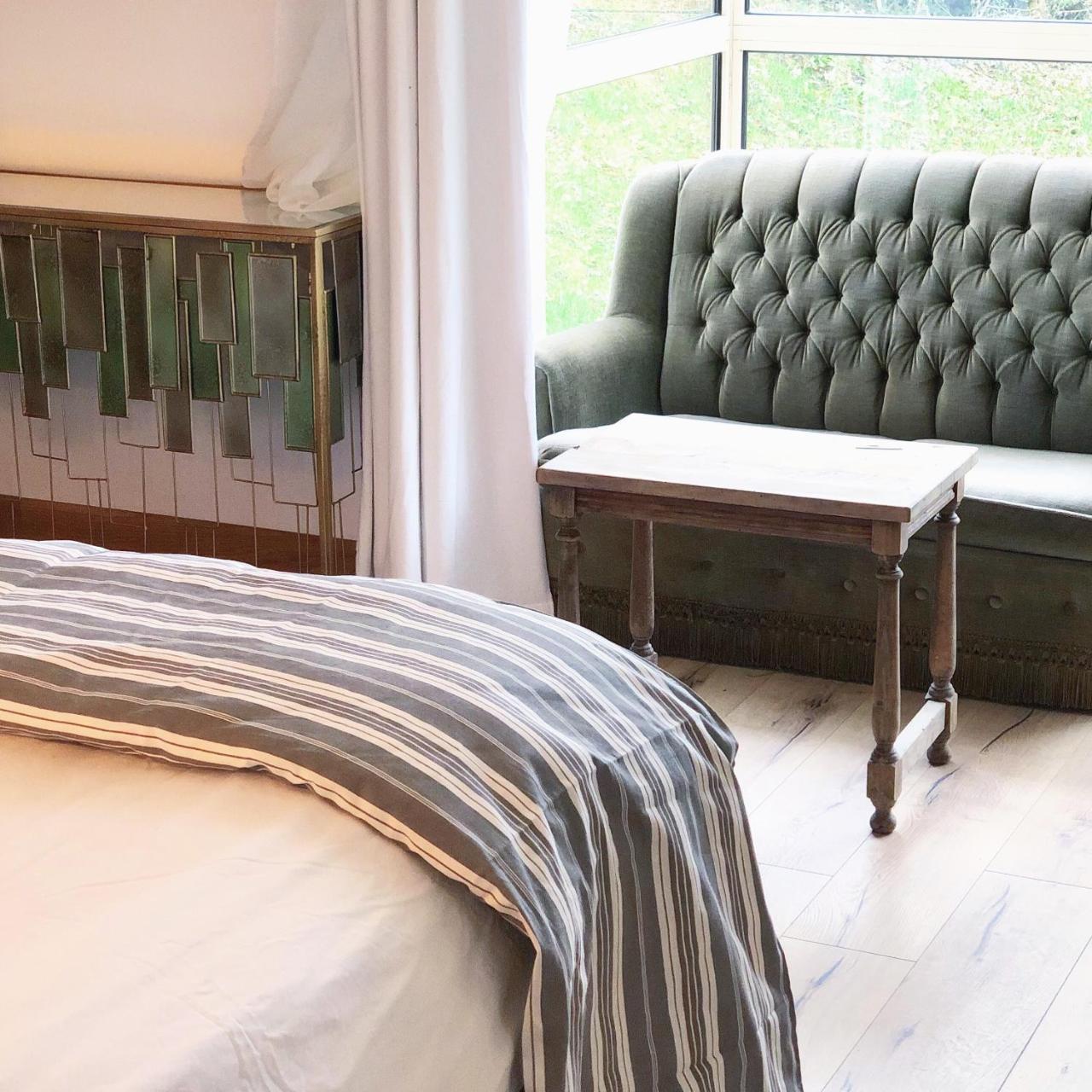 L'Abbaye Saint Michel Bed & Breakfast ตอนแนร์ ภายนอก รูปภาพ